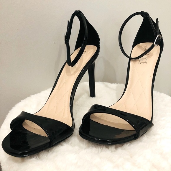 Rouge Helium Shoes - Black Patent Leather Open Toe Heel Pumps